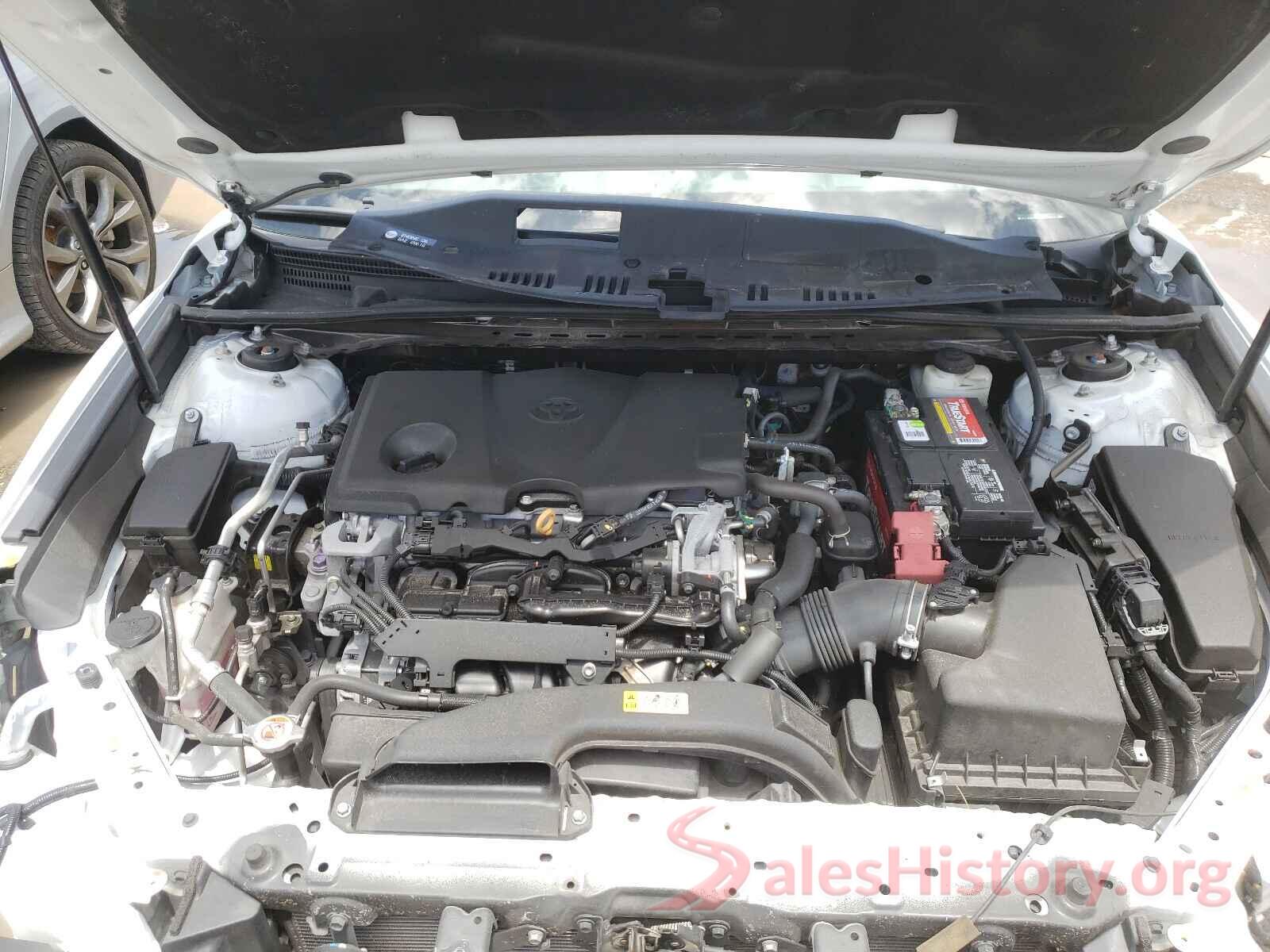 4T1B61HK1JU024977 2018 TOYOTA CAMRY