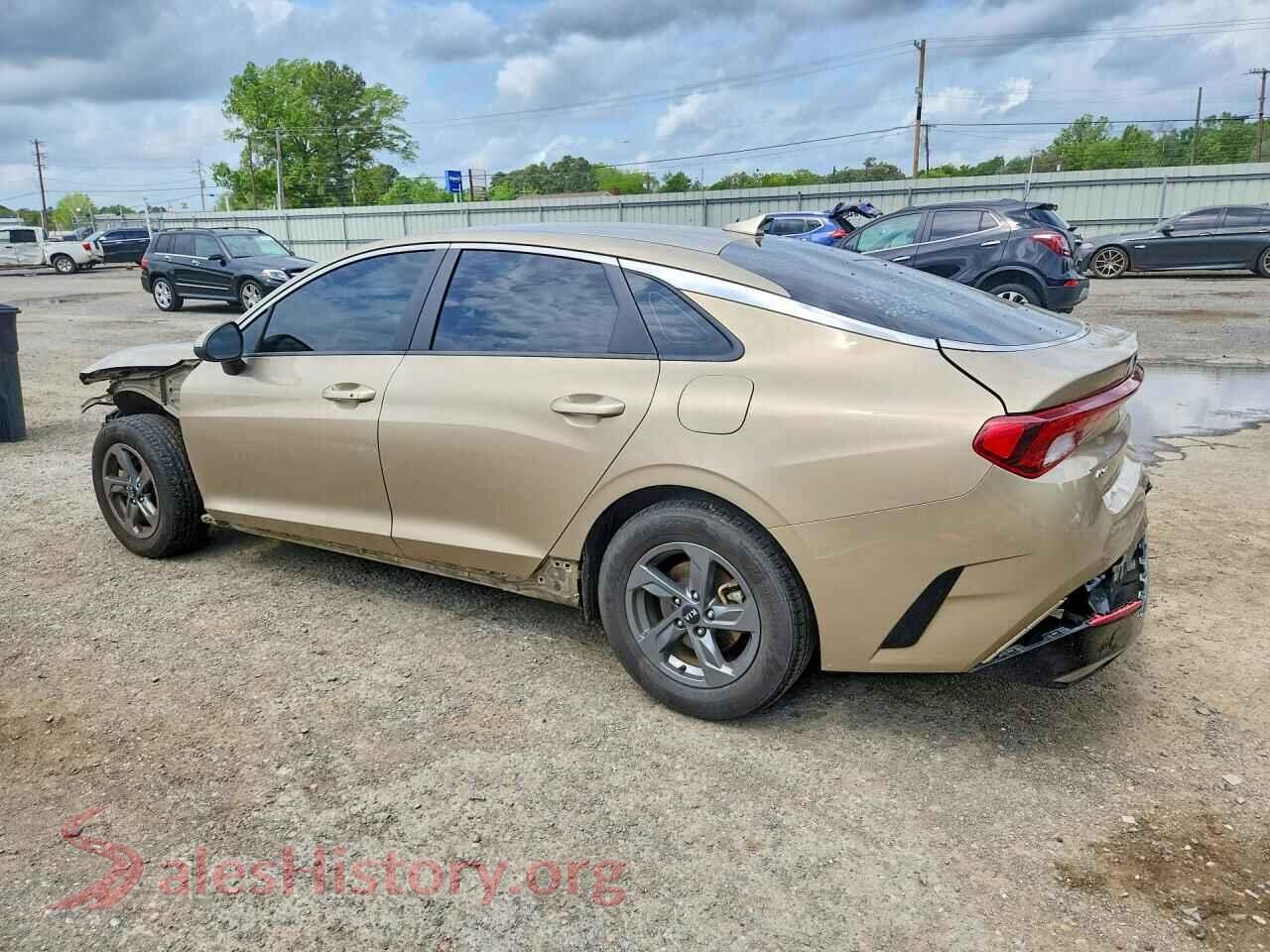 2021 KIA K5 VIN 5XXG14J27MG037621, front view