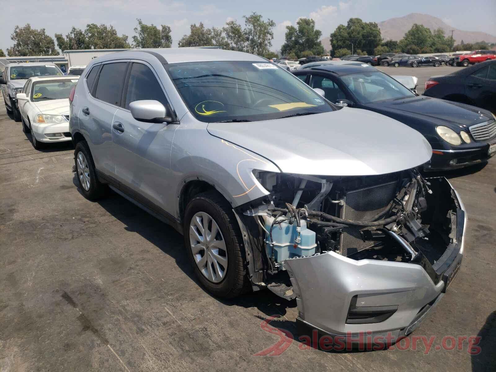 KNMAT2MT6JP540084 2018 NISSAN ROGUE