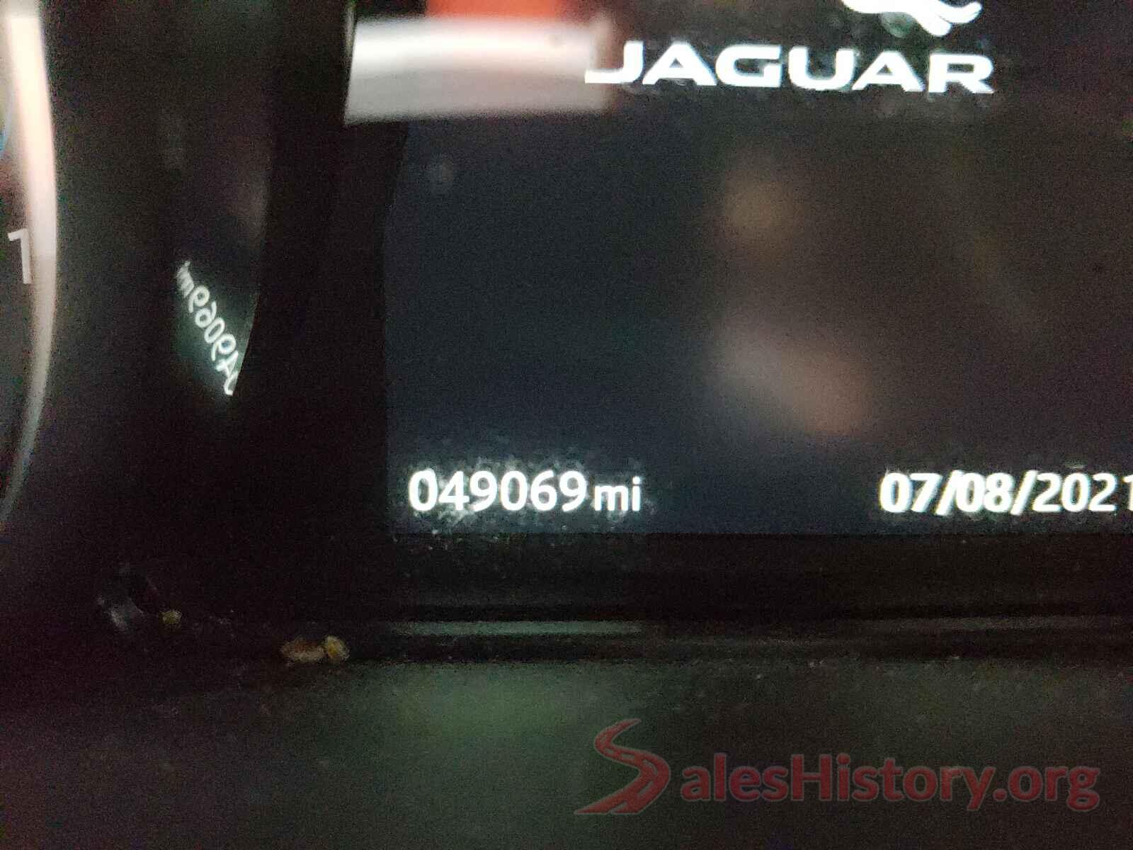 SADCJ2BV7HA049592 2017 JAGUAR F-PACE