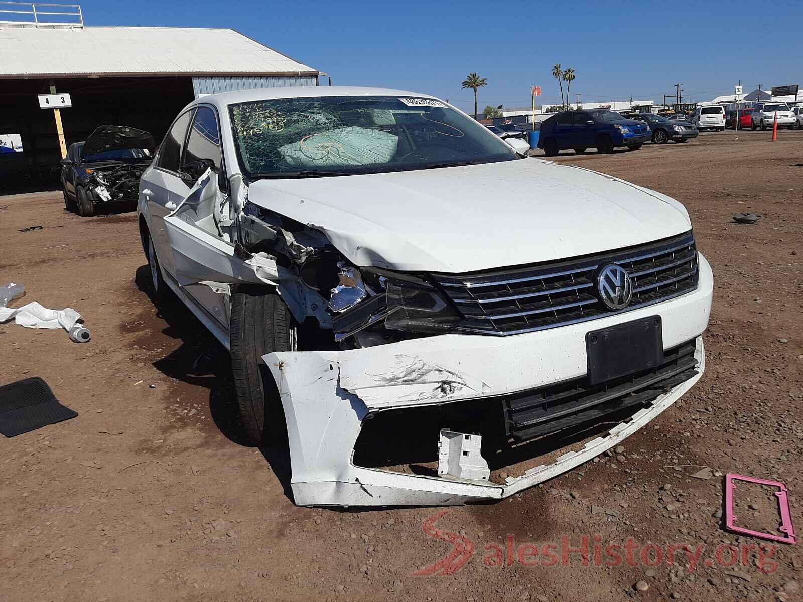 1VWAT7A36HC017096 2017 VOLKSWAGEN PASSAT