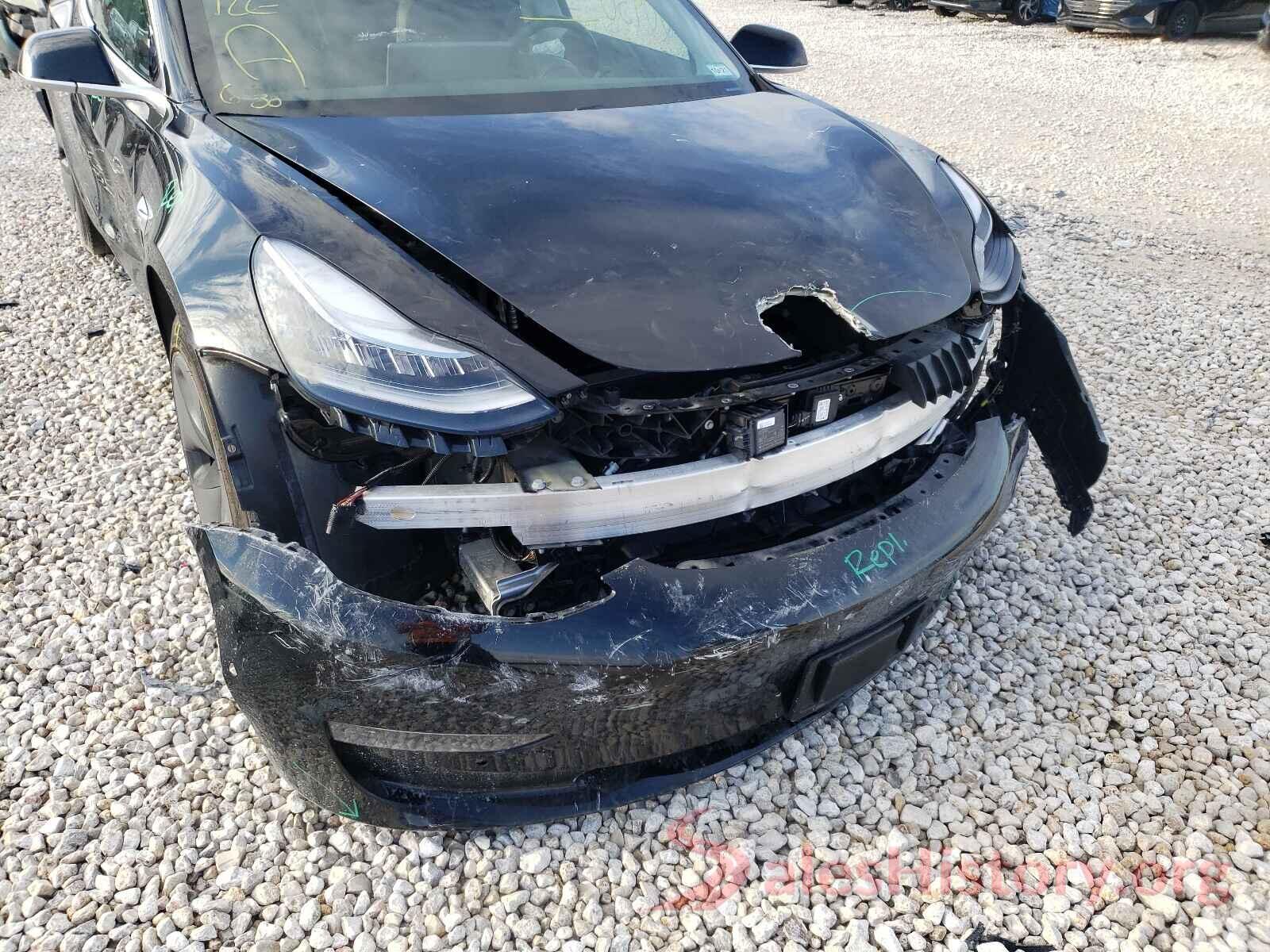 5YJ3E1EA5JF033696 2018 TESLA MODEL 3