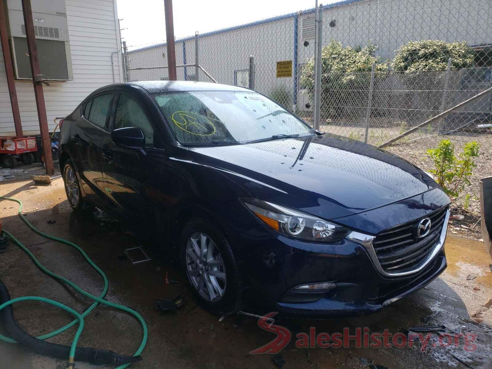 3MZBN1U77JM170004 2018 MAZDA 3