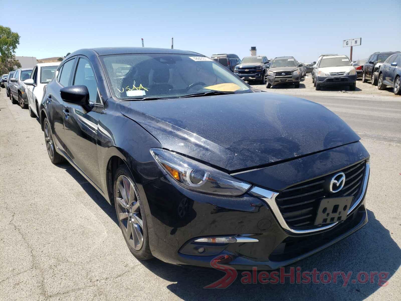 3MZBN1M36JM160609 2018 MAZDA 3