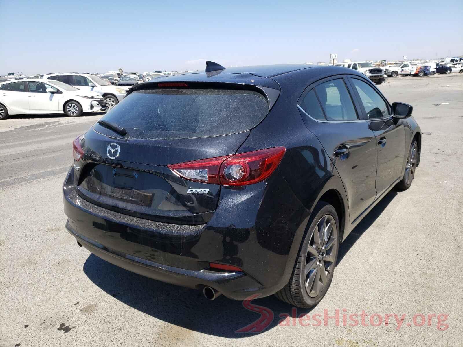 3MZBN1M36JM160609 2018 MAZDA 3