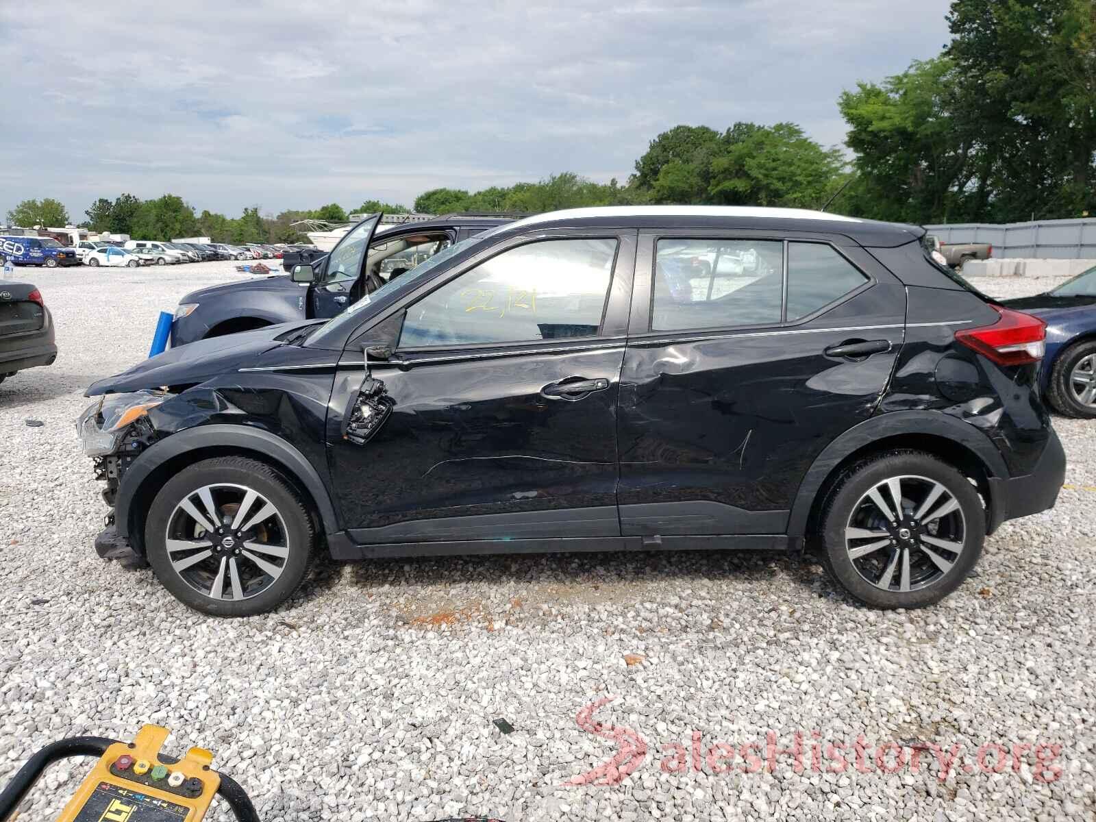 3N1CP5CU2JL520566 2018 NISSAN KICKS