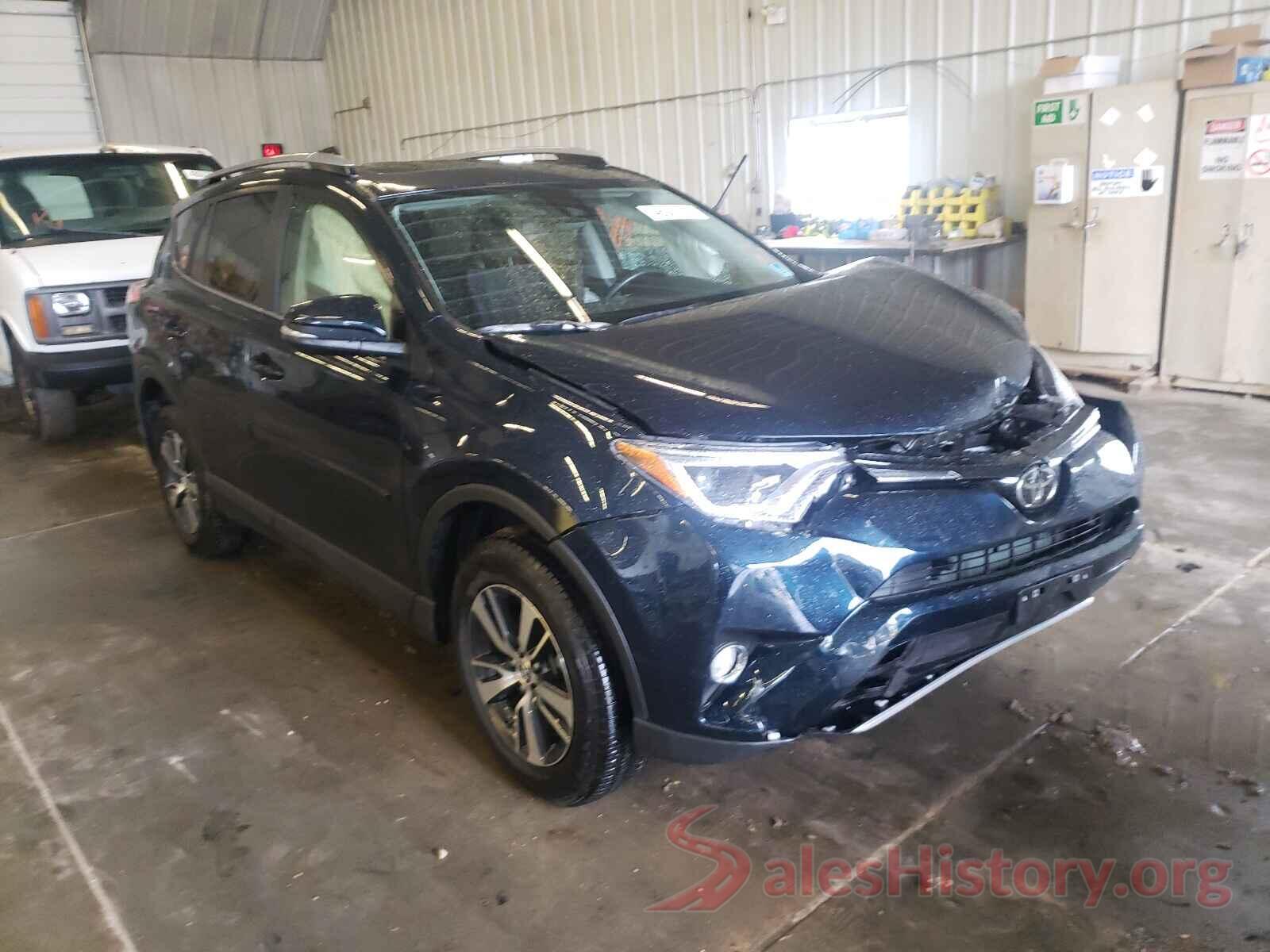 JTMRFREV6JJ734572 2018 TOYOTA RAV4