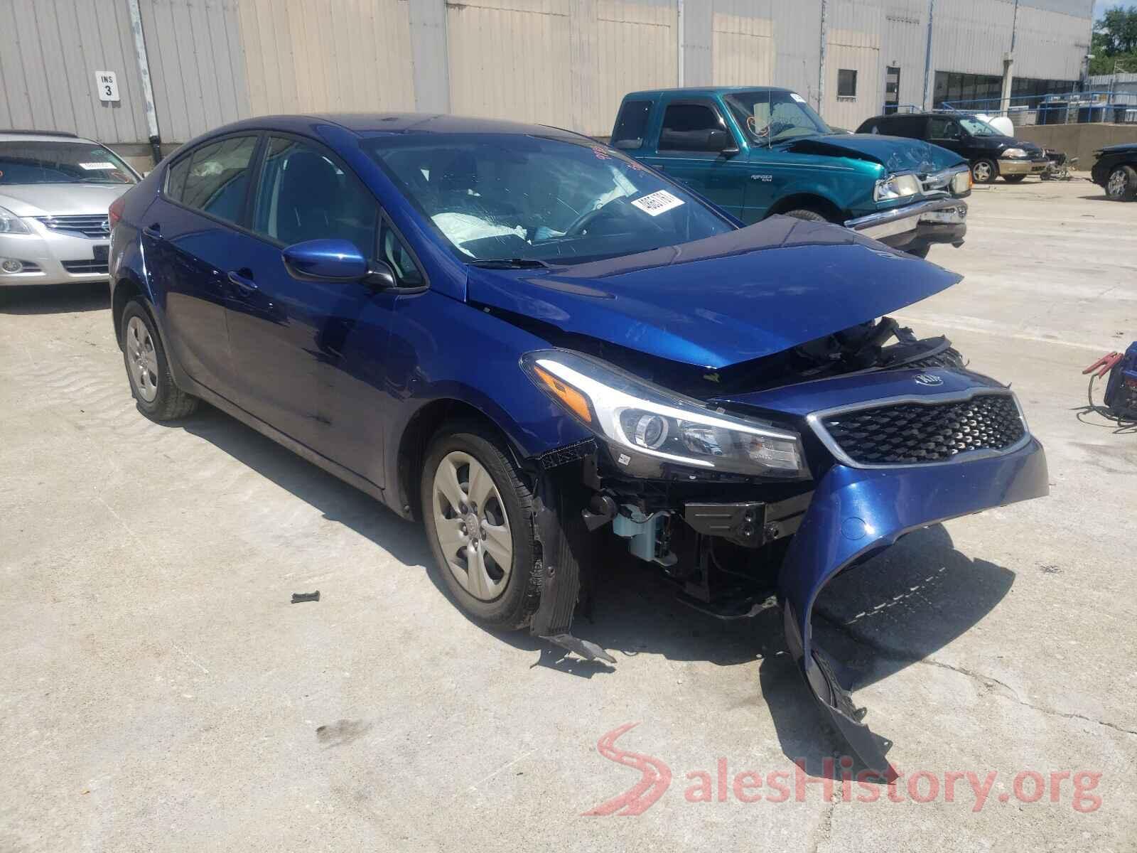 3KPFK4A71JE209733 2018 KIA FORTE