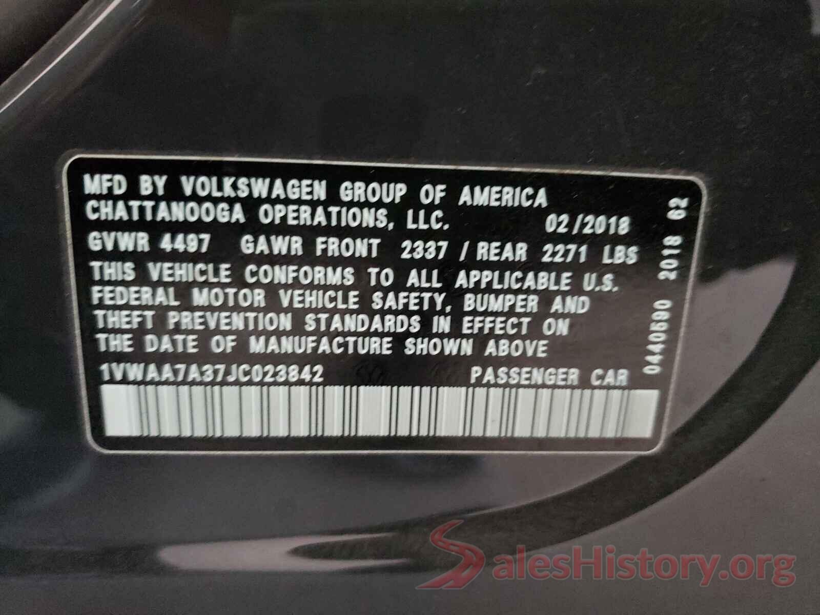 1VWAA7A37JC023842 2018 VOLKSWAGEN PASSAT