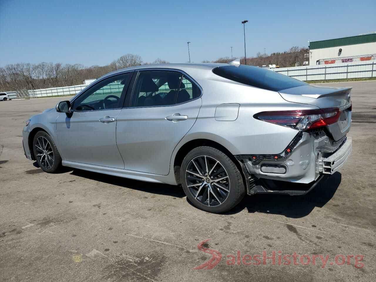 4T1G11AK3MU441617 2021 TOYOTA CAMRY