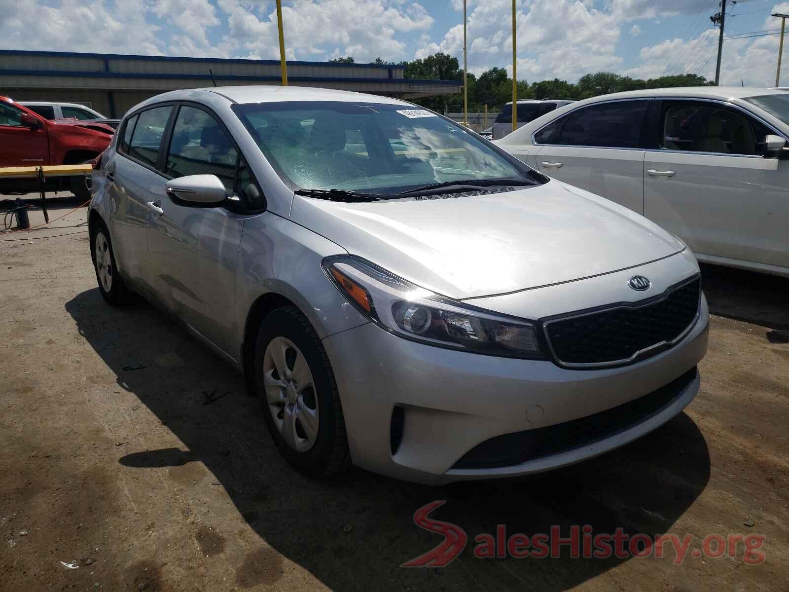 KNAFK5A8XH5681415 2017 KIA FORTE