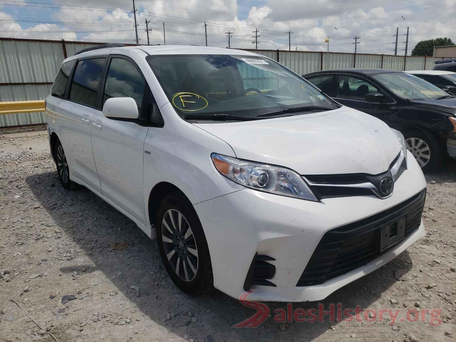 5TDJZ3DC7JS189485 2018 TOYOTA SIENNA