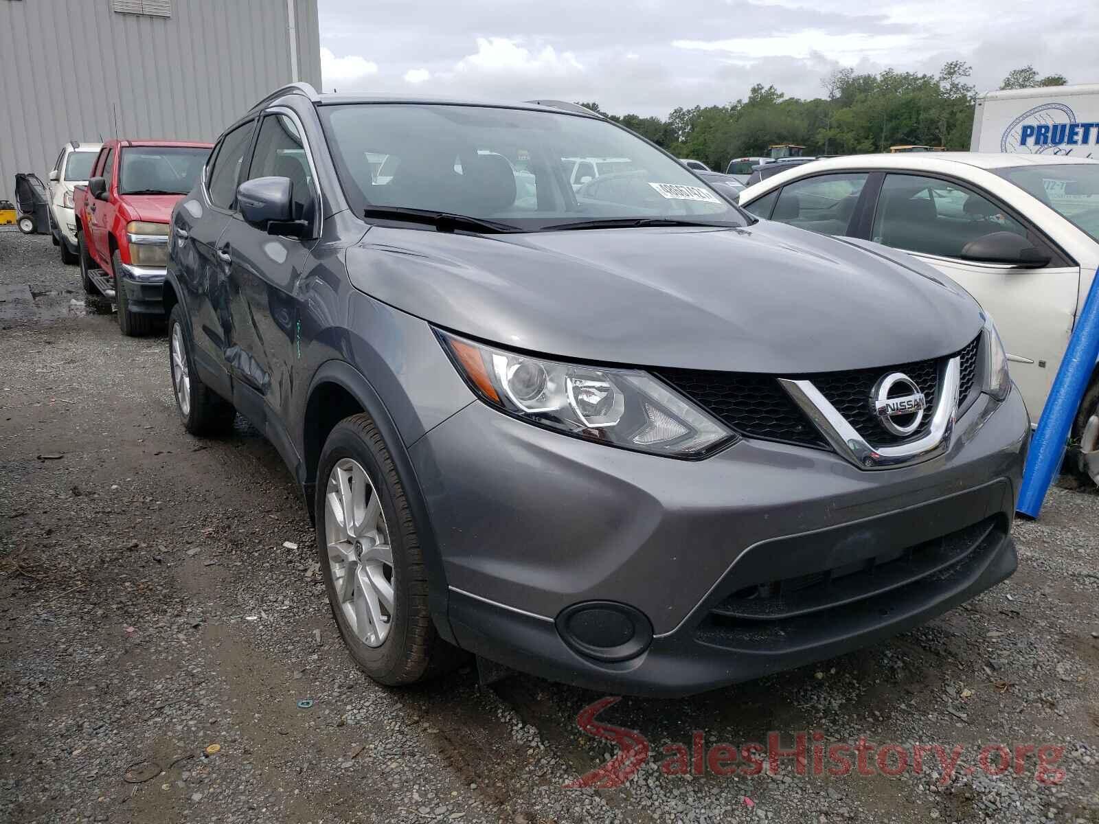 JN1BJ1CP0JW105479 2018 NISSAN ROGUE