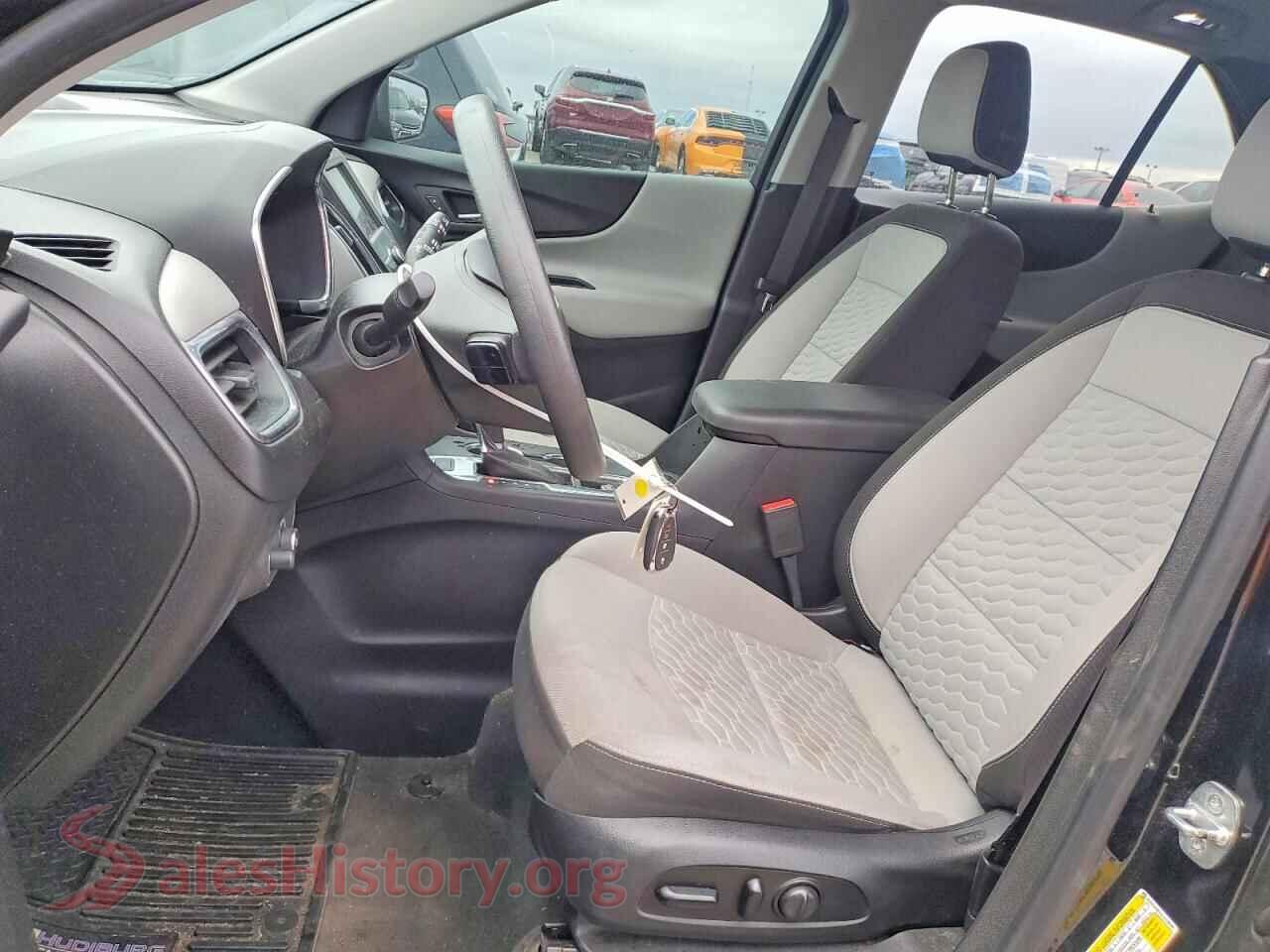 2020 CHEVROLET EQUINOX VIN 2GNAXSEV1L6106069, engine bay