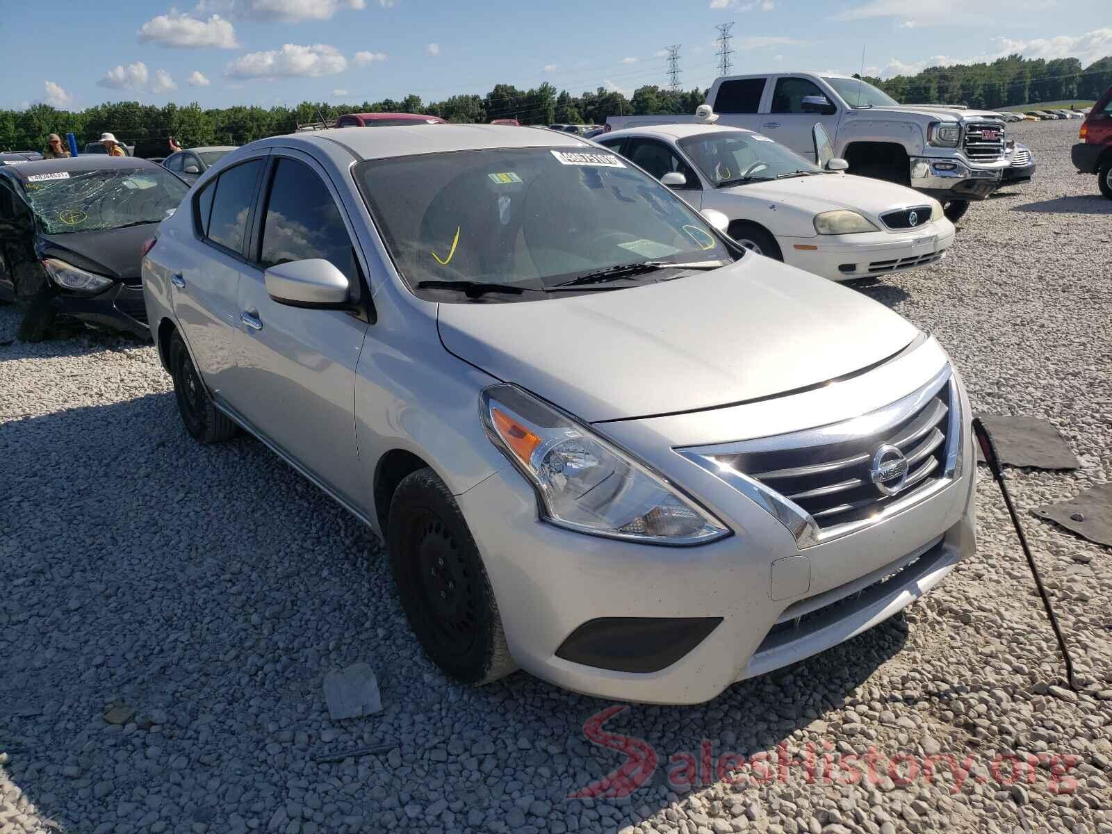 3N1CN7AP5JK427495 2018 NISSAN VERSA