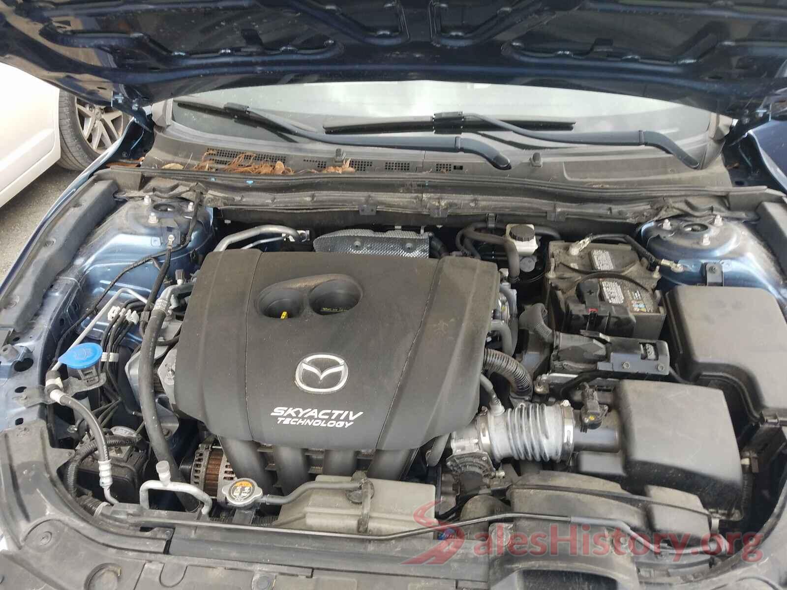 3MZBN1W31JM164466 2018 MAZDA 3