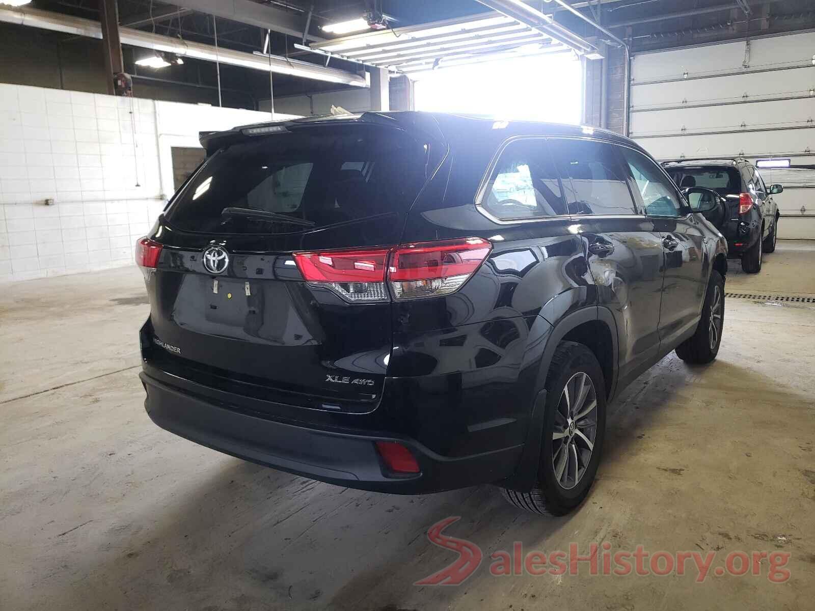 5TDJZRFH2KS585059 2019 TOYOTA HIGHLANDER