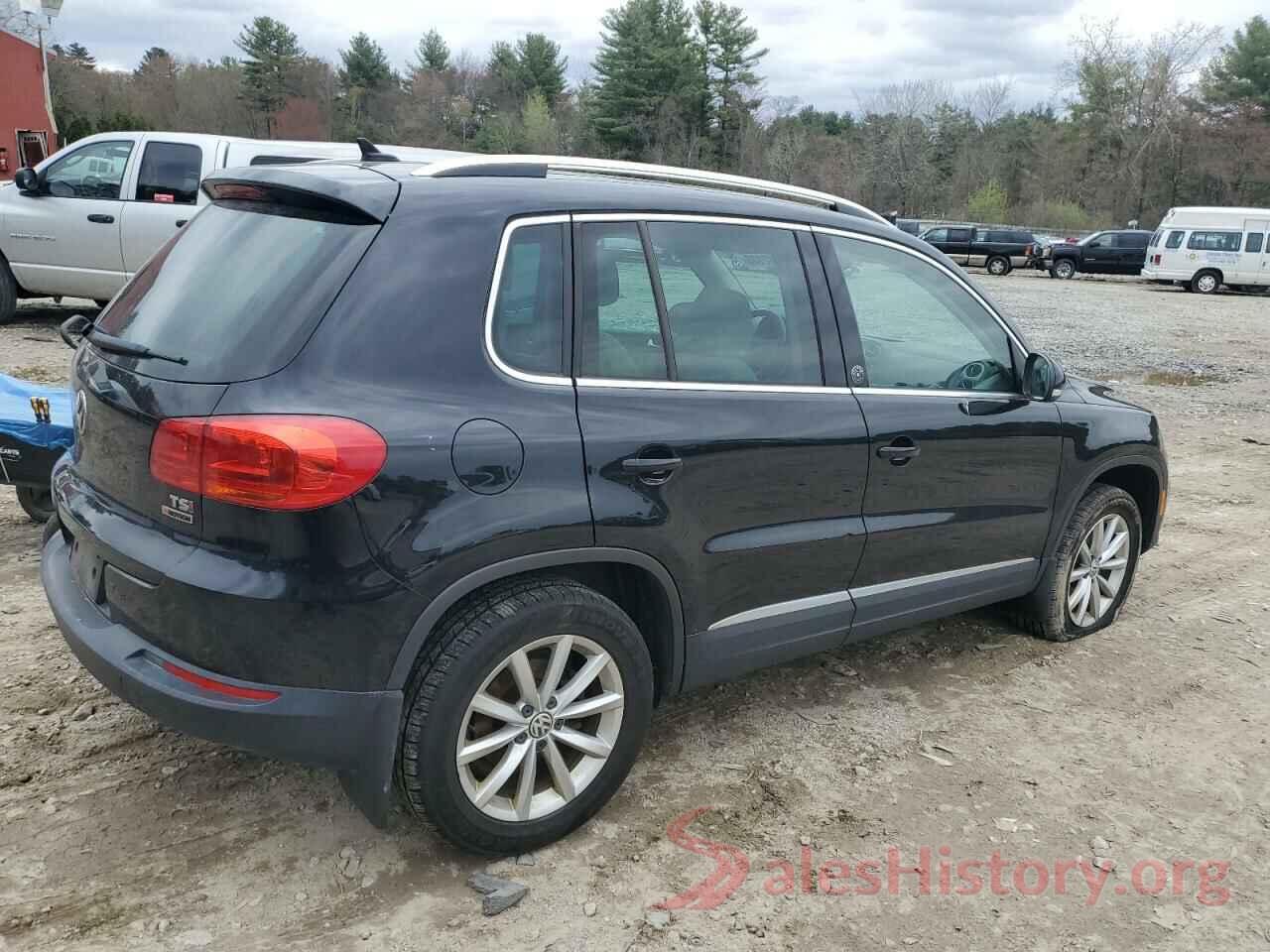 WVGSV7AX9HK032410 2017 VOLKSWAGEN TIGUAN