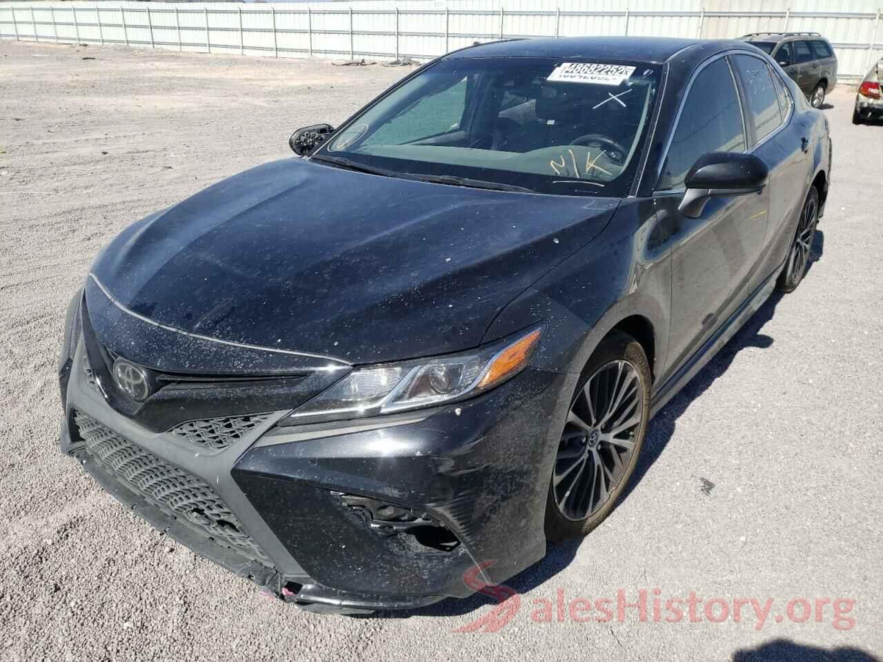 4T1B11HK2JU656692 2018 TOYOTA CAMRY