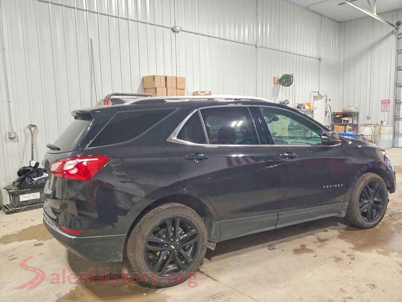 2020 CHEVROLET EQUINOX VIN 2GNAXKEV1L6123924, right side view