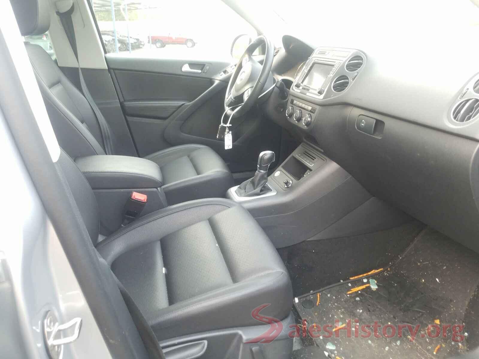 WVGSV7AX5HK014003 2017 VOLKSWAGEN TIGUAN