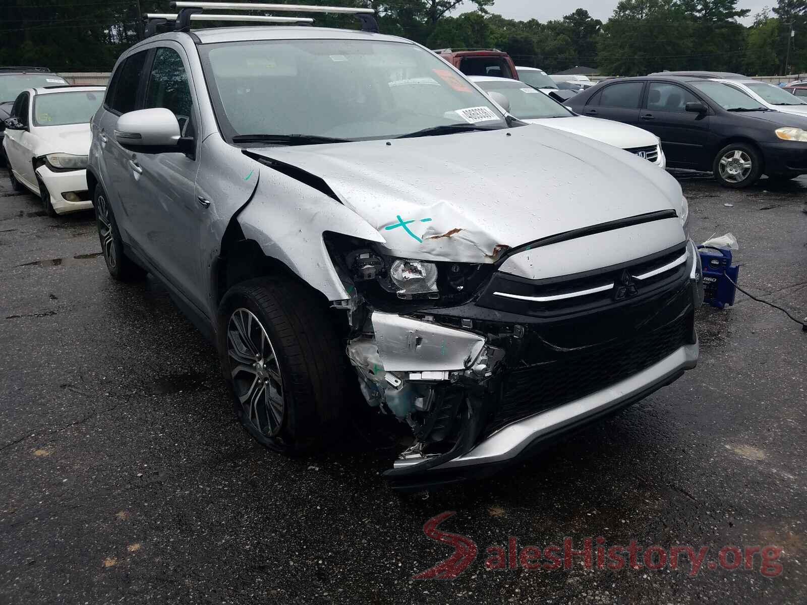 JA4AP3AUXJU023986 2018 MITSUBISHI OUTLANDER