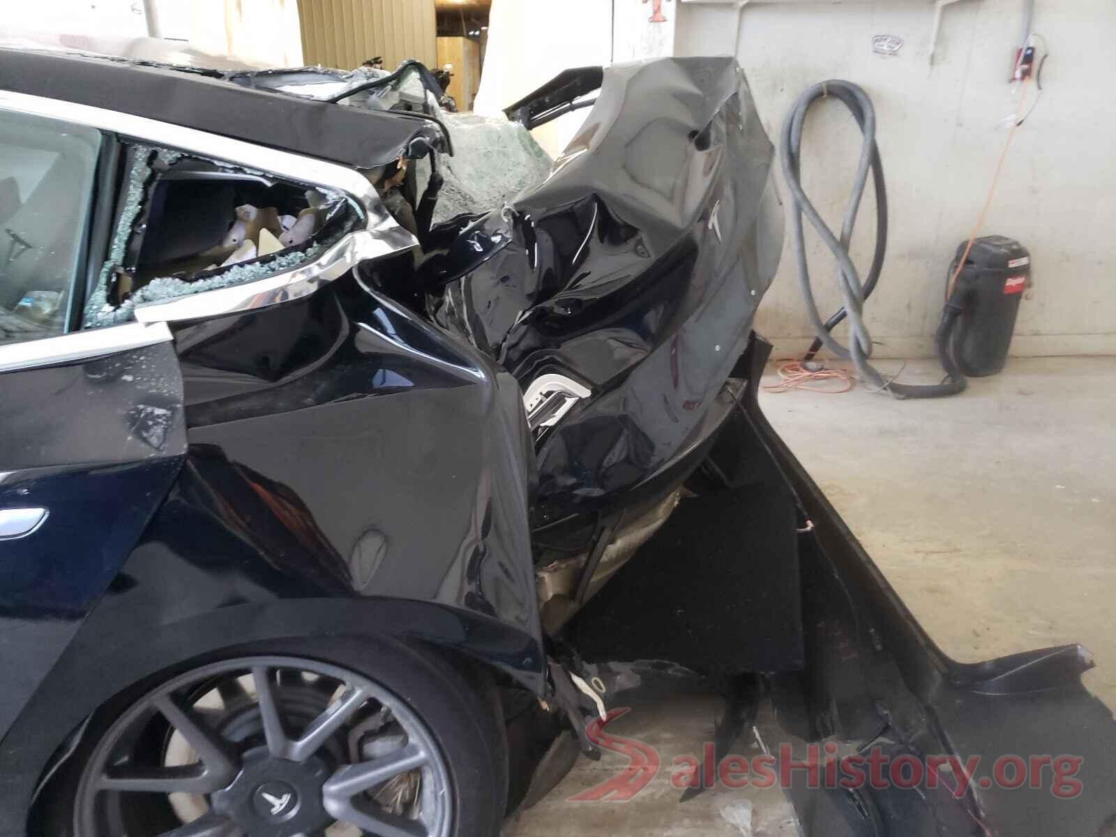 5YJ3E1EA4JF056418 2018 TESLA MODEL 3