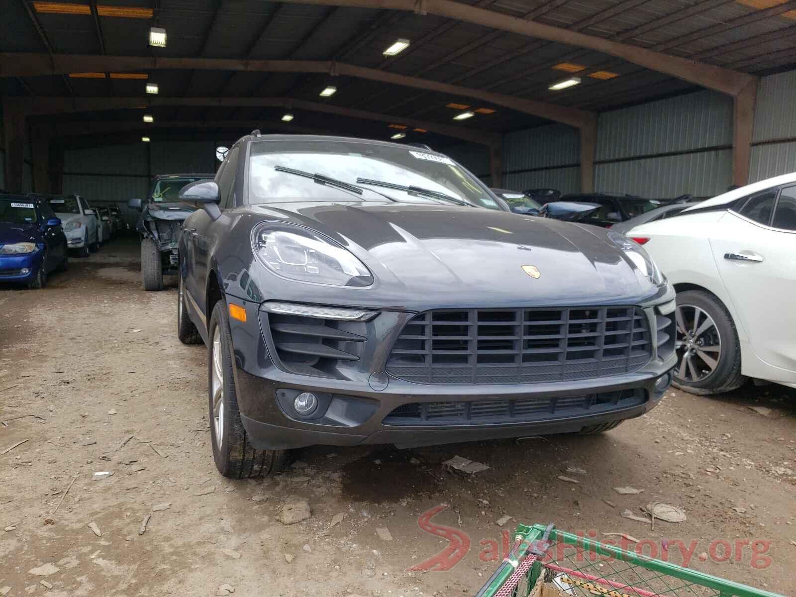 WP1AA2A58JLB01003 2018 PORSCHE MACAN