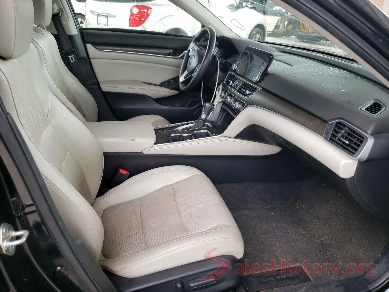 1HGCV1F58JA190439 2018 HONDA ACCORD