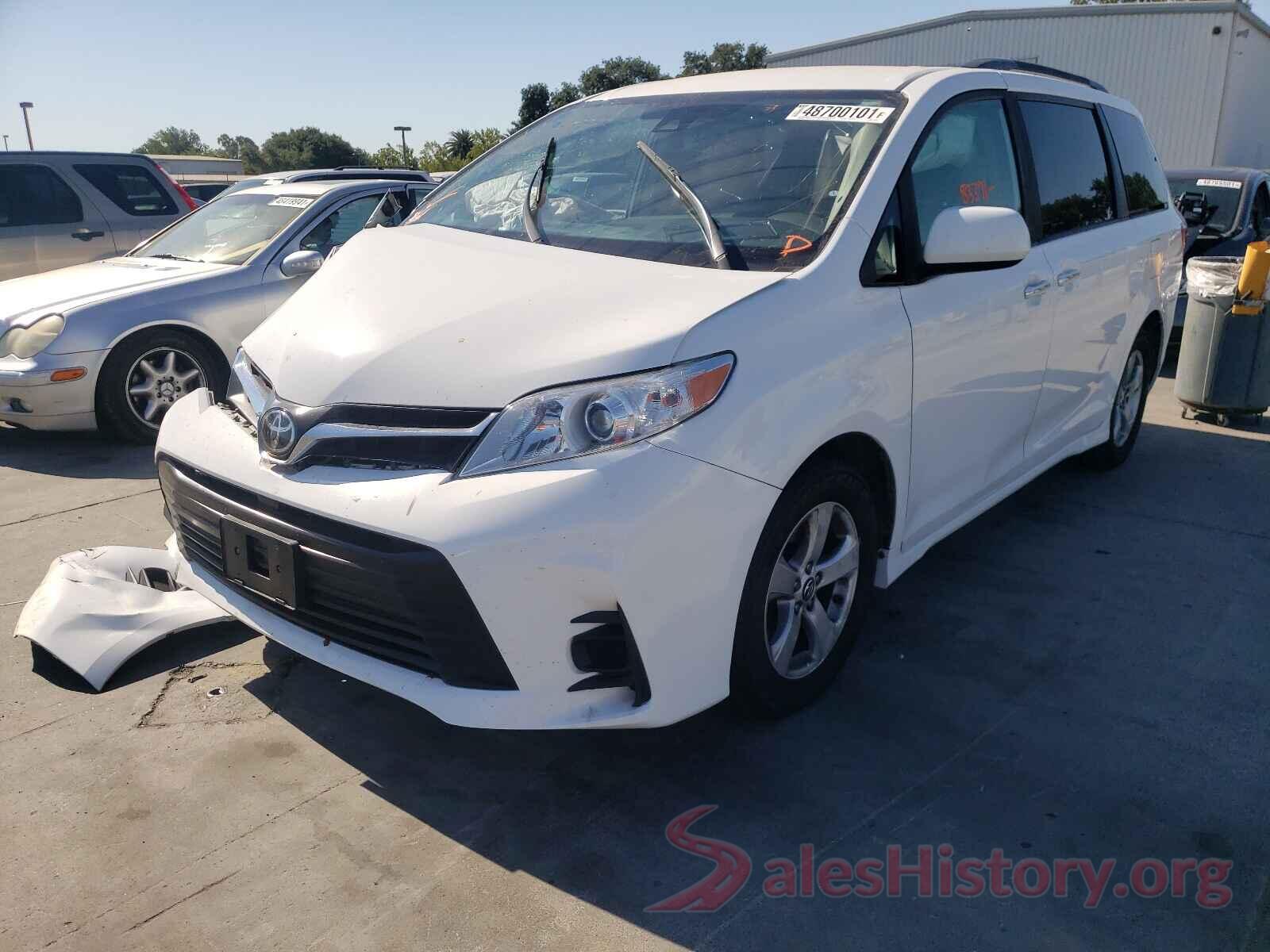 5TDKZ3DC1KS970685 2019 TOYOTA SIENNA