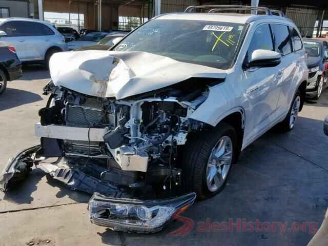 5TDDGRFH5KS069538 2019 TOYOTA HIGHLANDER