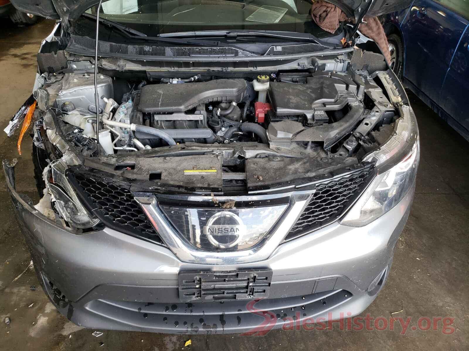 JN1BJ1CRXJW256816 2018 NISSAN ROGUE