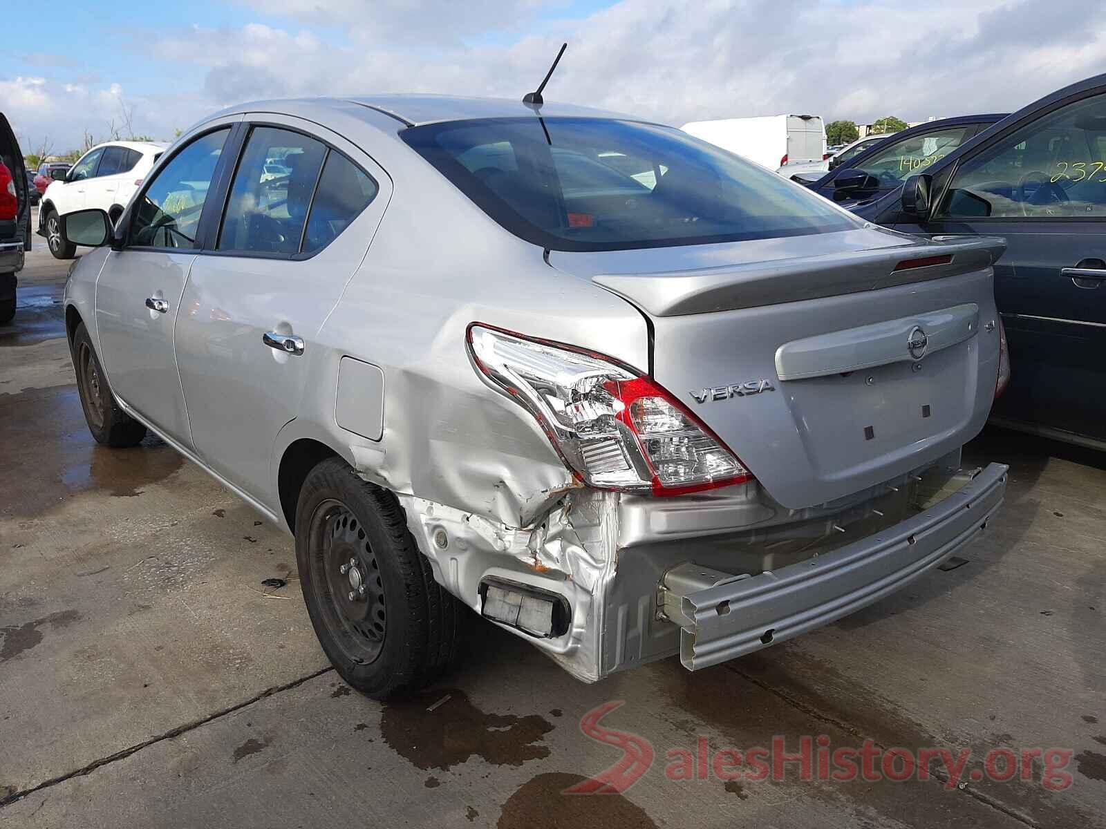 3N1CN7AP7KL880660 2019 NISSAN VERSA