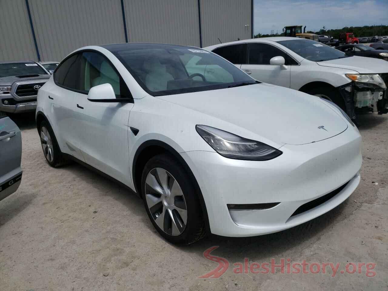 5YJYGDEE0MF100519 2021 TESLA MODEL Y