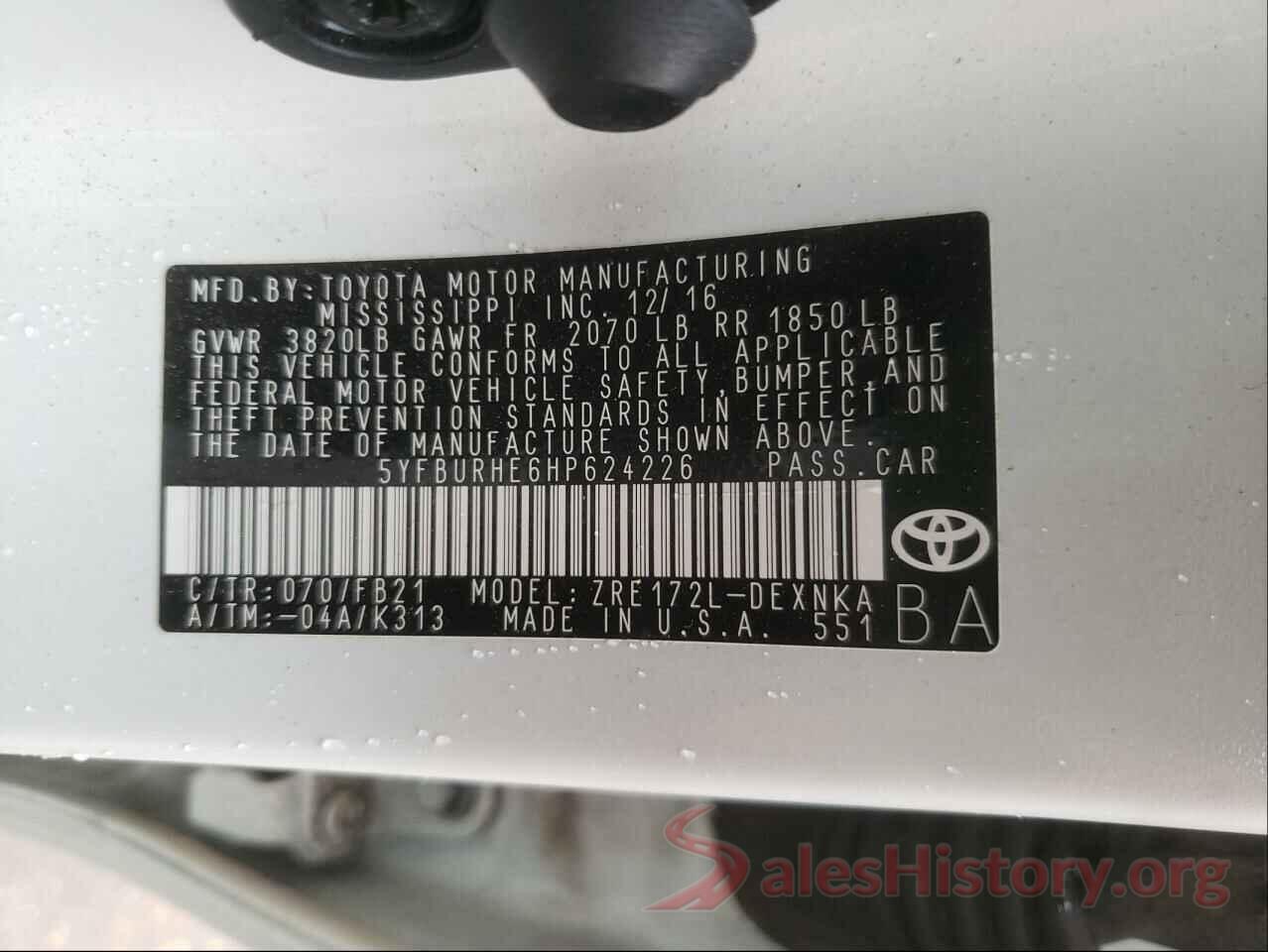 5YFBURHE6HP624226 2017 TOYOTA COROLLA