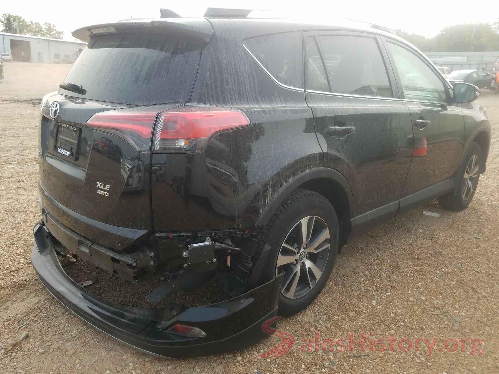 2T3RFREV8JW758695 2018 TOYOTA RAV4