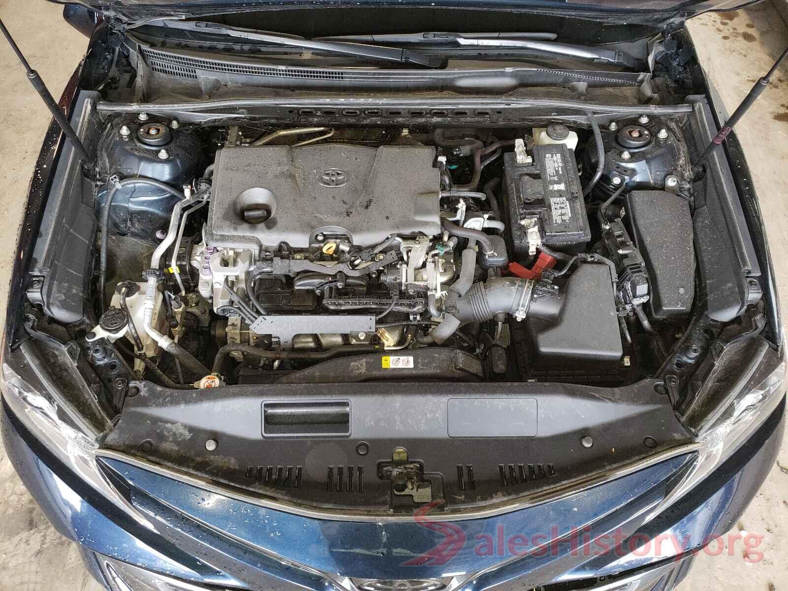 4T1B11HK0JU500800 2018 TOYOTA CAMRY