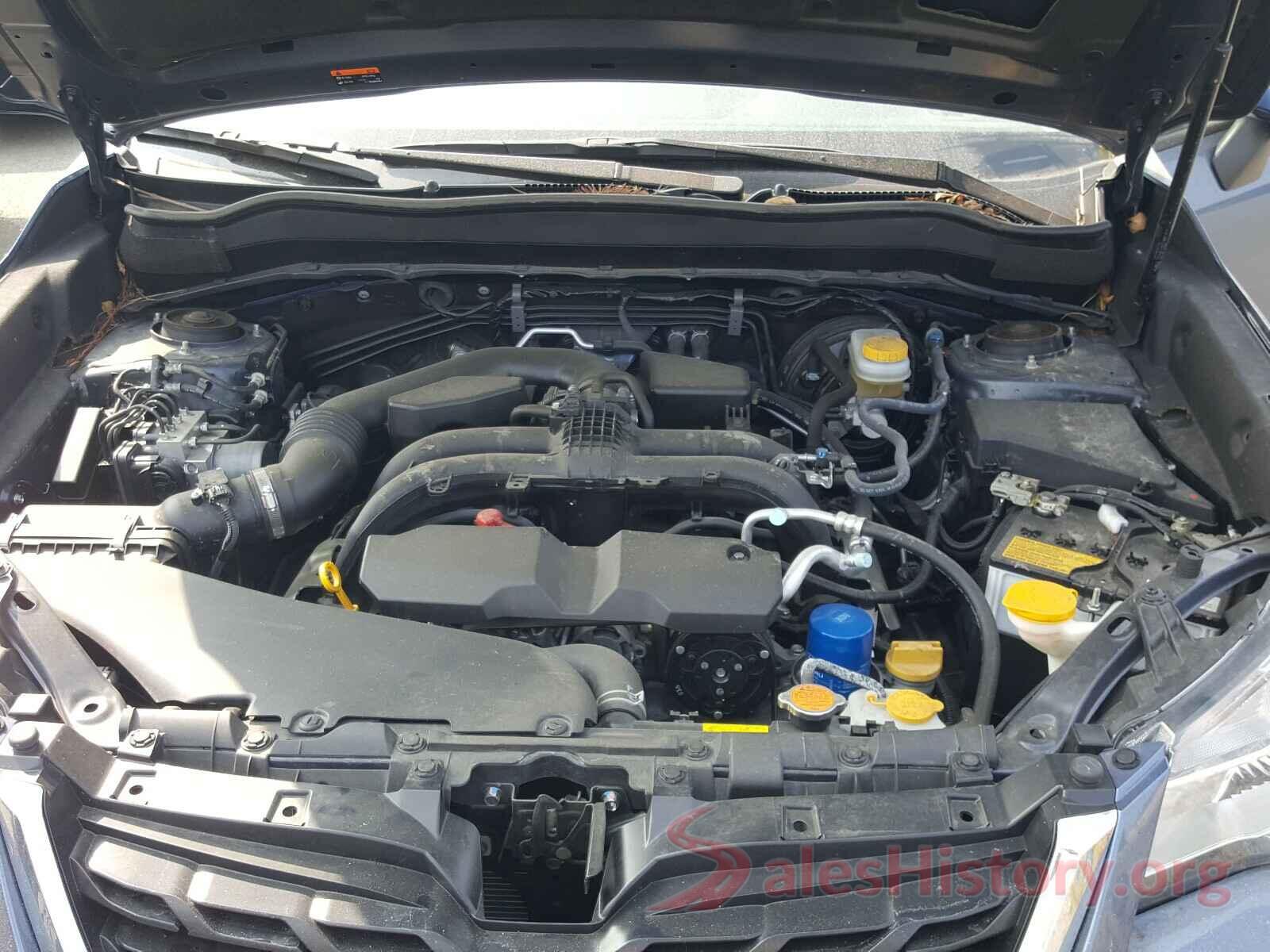 JF2SJAGC1JH582058 2018 SUBARU FORESTER