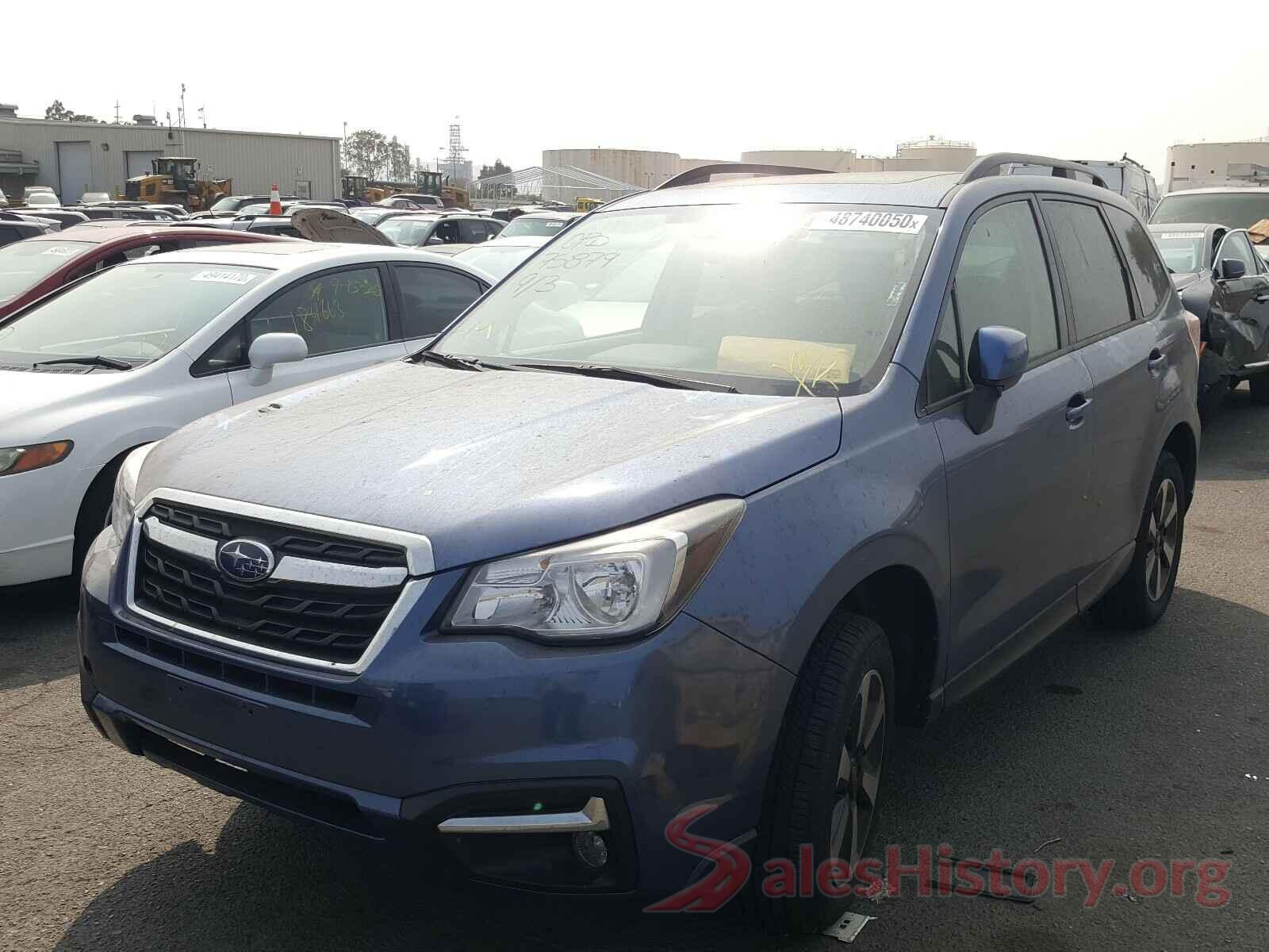 JF2SJAGC1JH582058 2018 SUBARU FORESTER