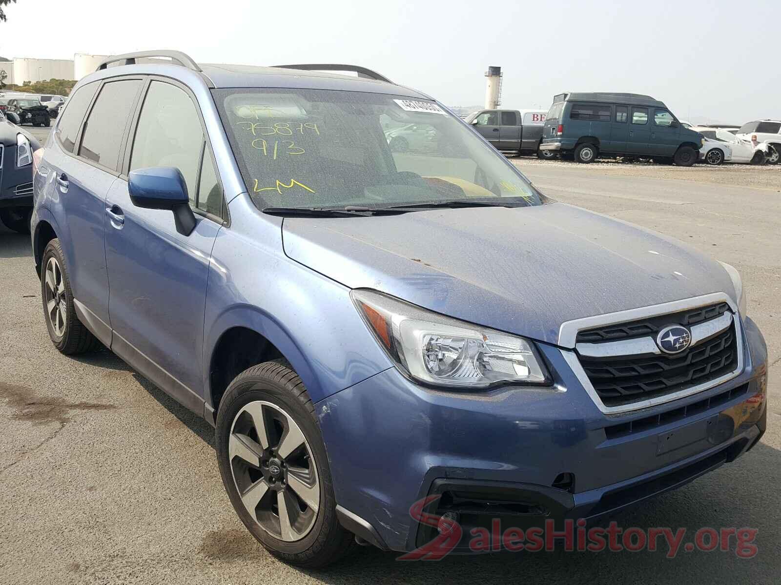 JF2SJAGC1JH582058 2018 SUBARU FORESTER