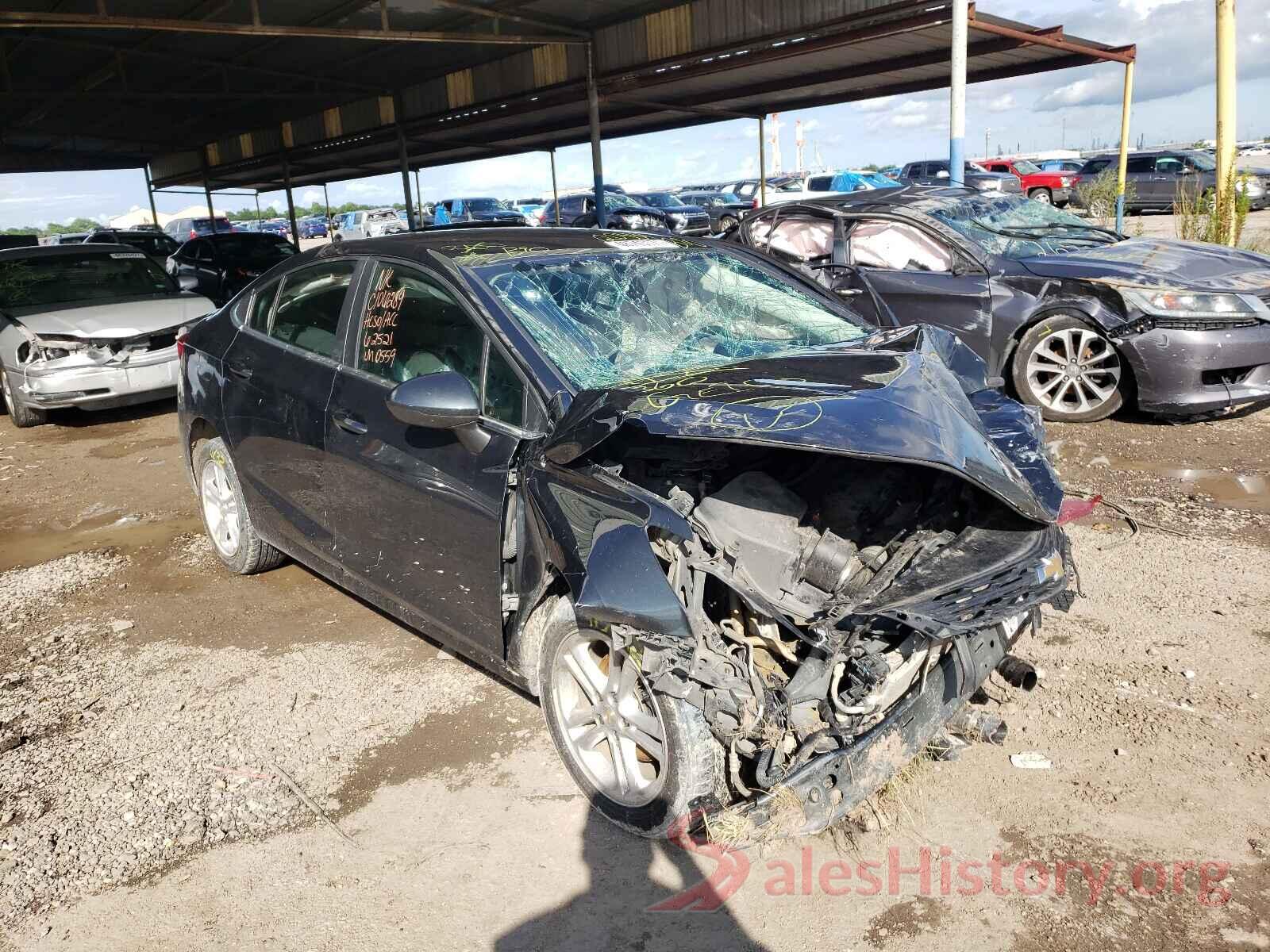 1G1BE5SM3J7120559 2018 CHEVROLET CRUZE