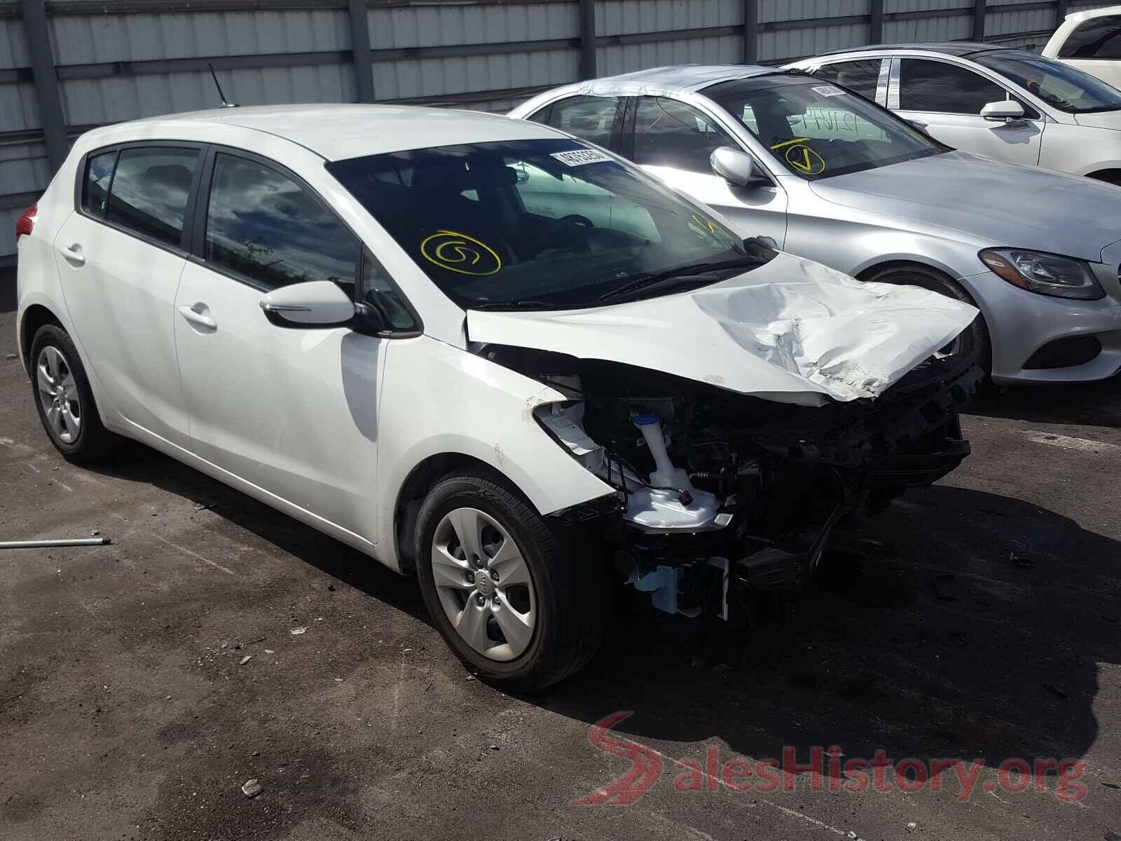 KNAFK5A82J5773768 2018 KIA FORTE