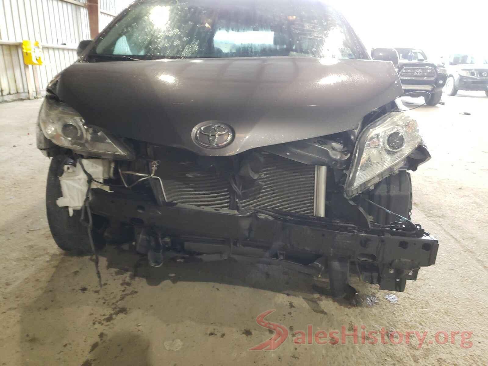 5TDYK3DC0GS704449 2016 TOYOTA SIENNA