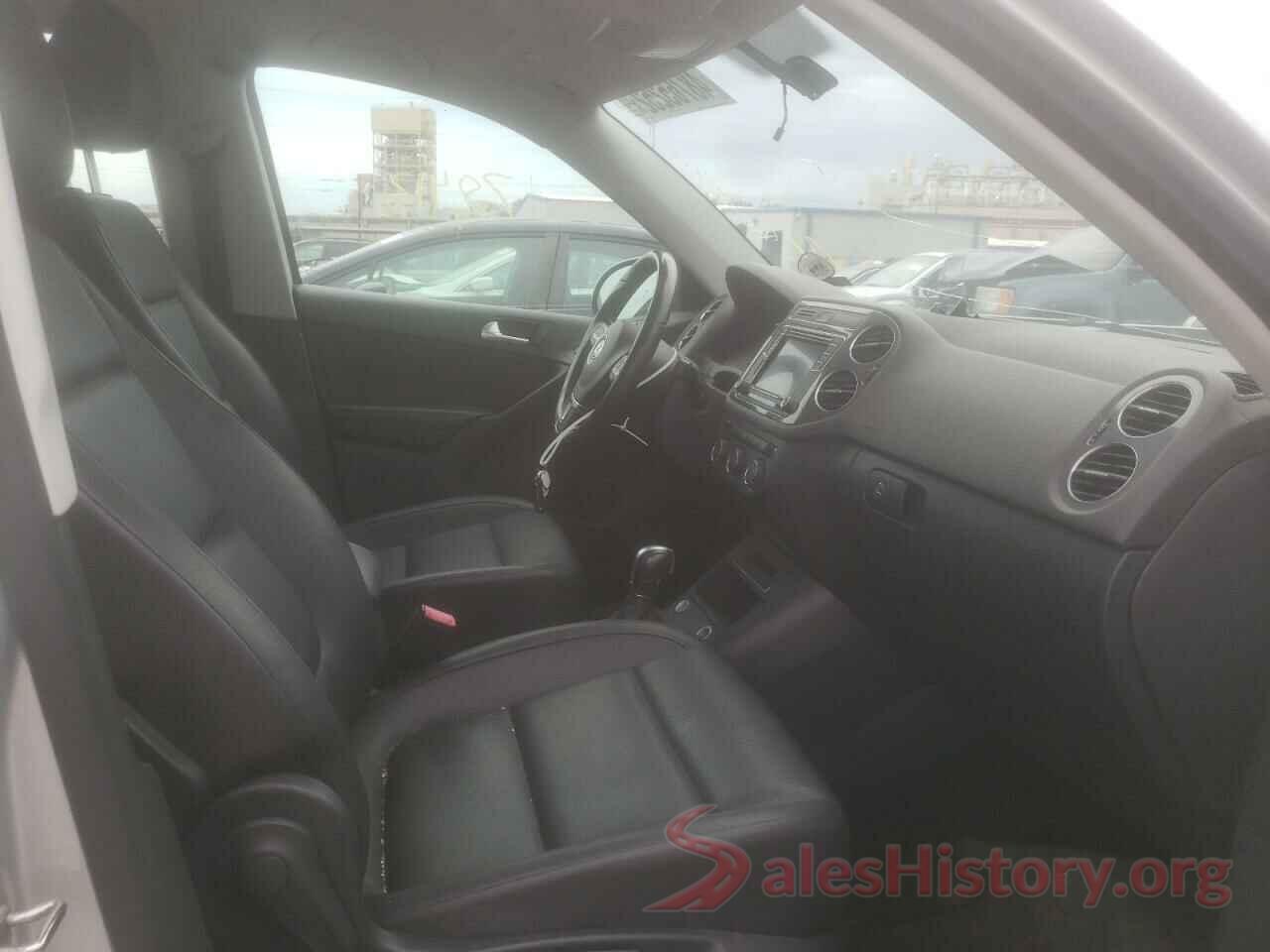 WVGAV7AX9HK019782 2017 VOLKSWAGEN TIGUAN