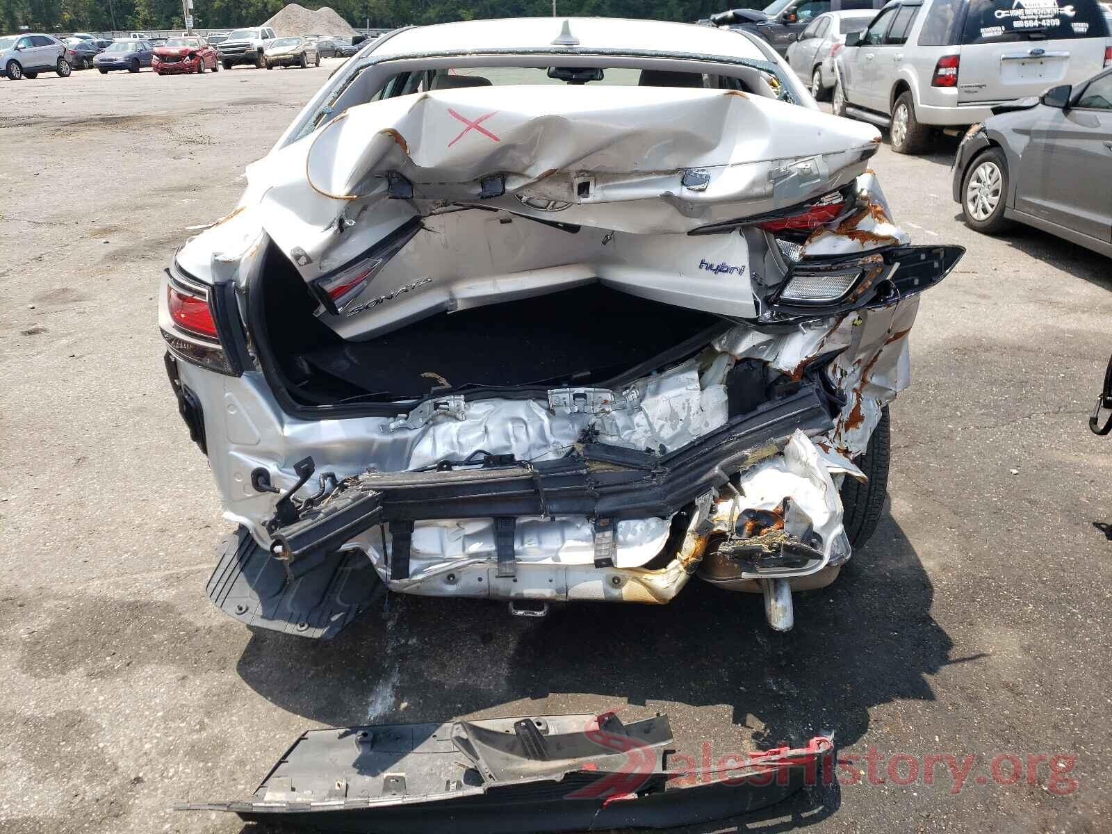 KMHE24L18GA038586 2016 HYUNDAI SONATA