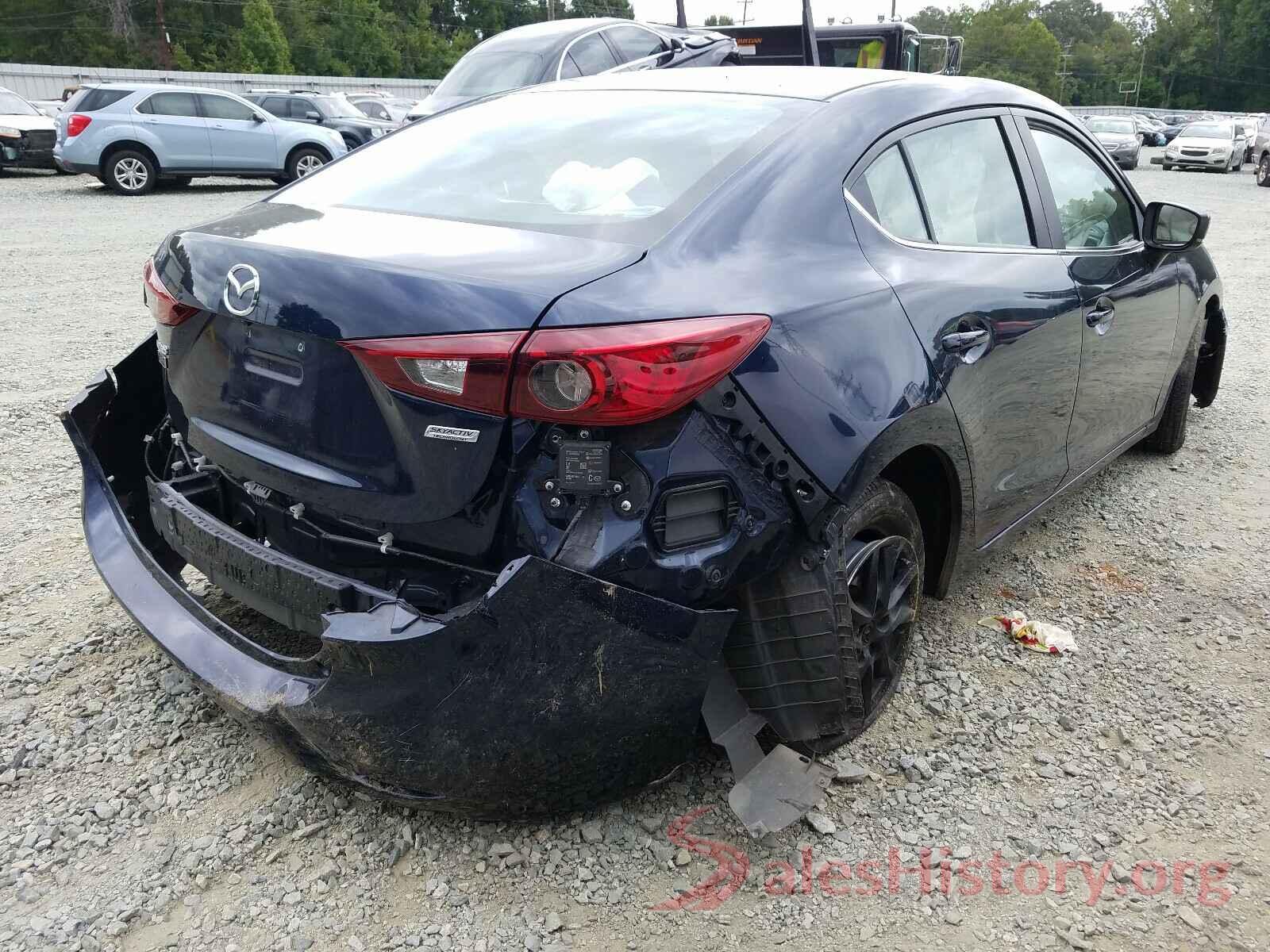 3MZBN1U77JM215880 2018 MAZDA 3