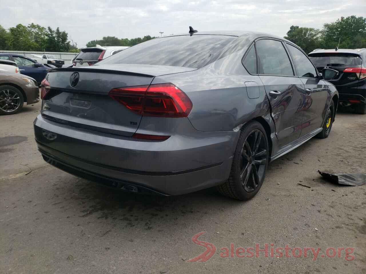 1VWAA7A36JC052572 2018 VOLKSWAGEN PASSAT