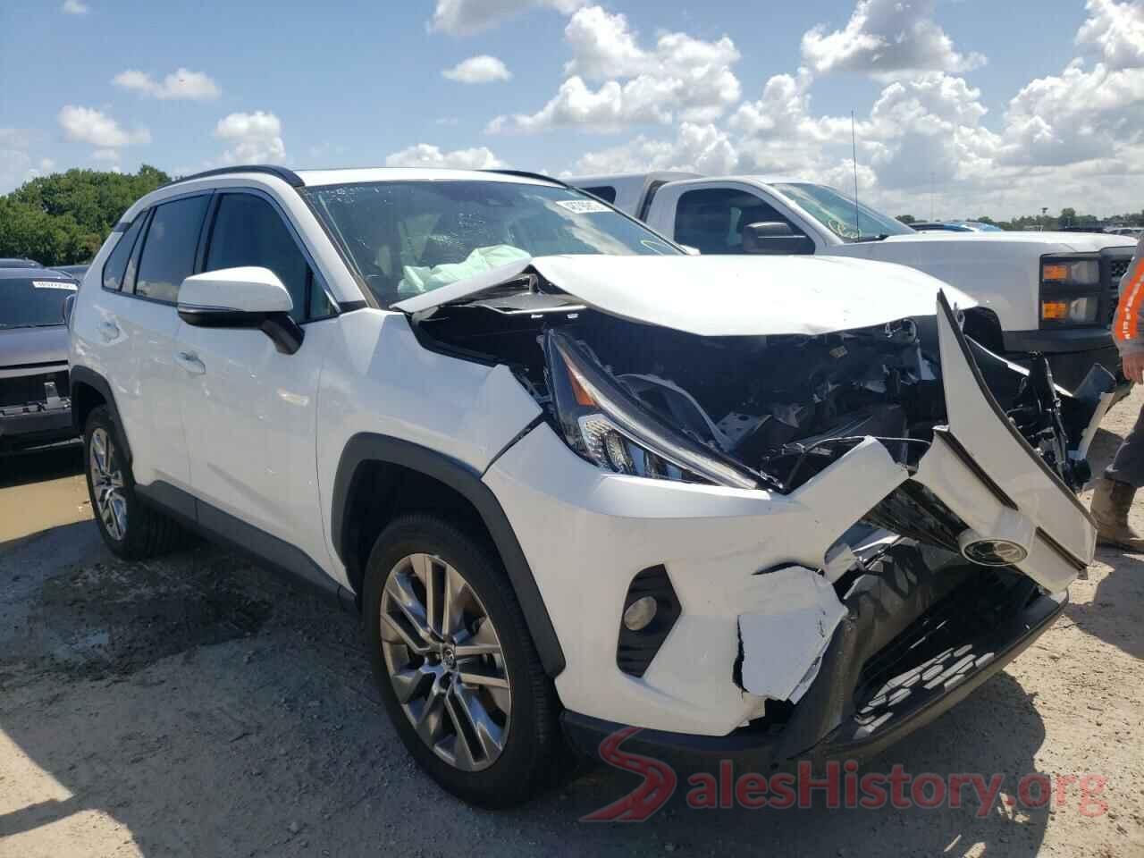 2T3A1RFV9LC071563 2020 TOYOTA RAV4