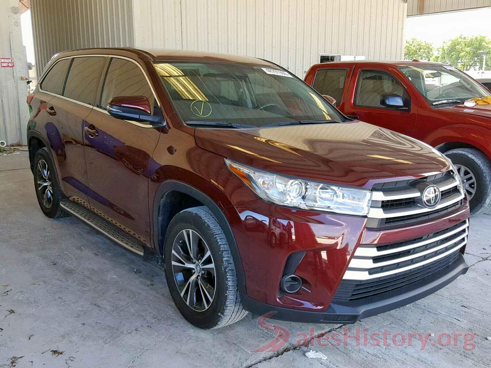 5TDZARFH3HS030463 2017 TOYOTA HIGHLANDER