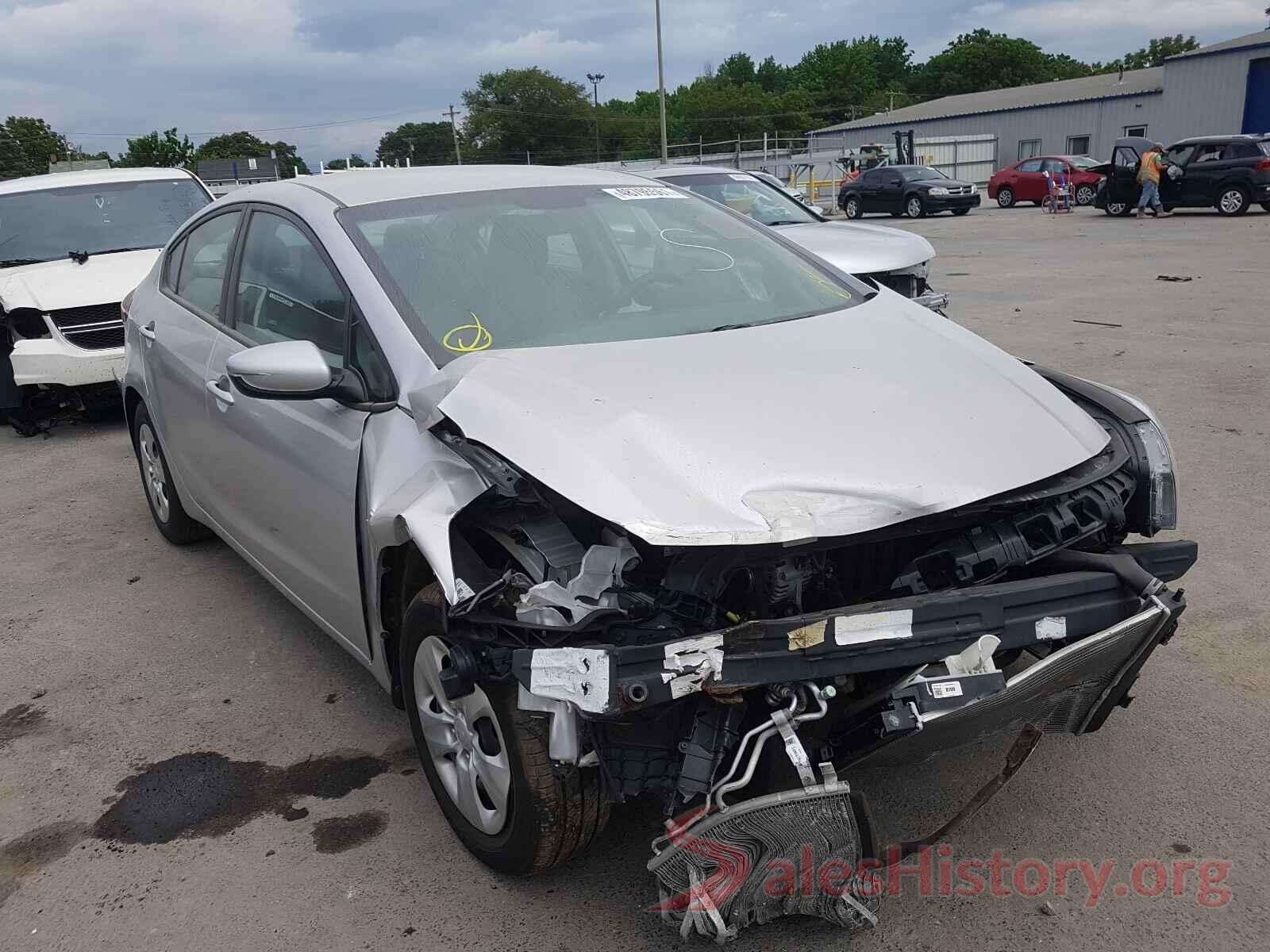 3KPFK4A70HE112680 2017 KIA FORTE